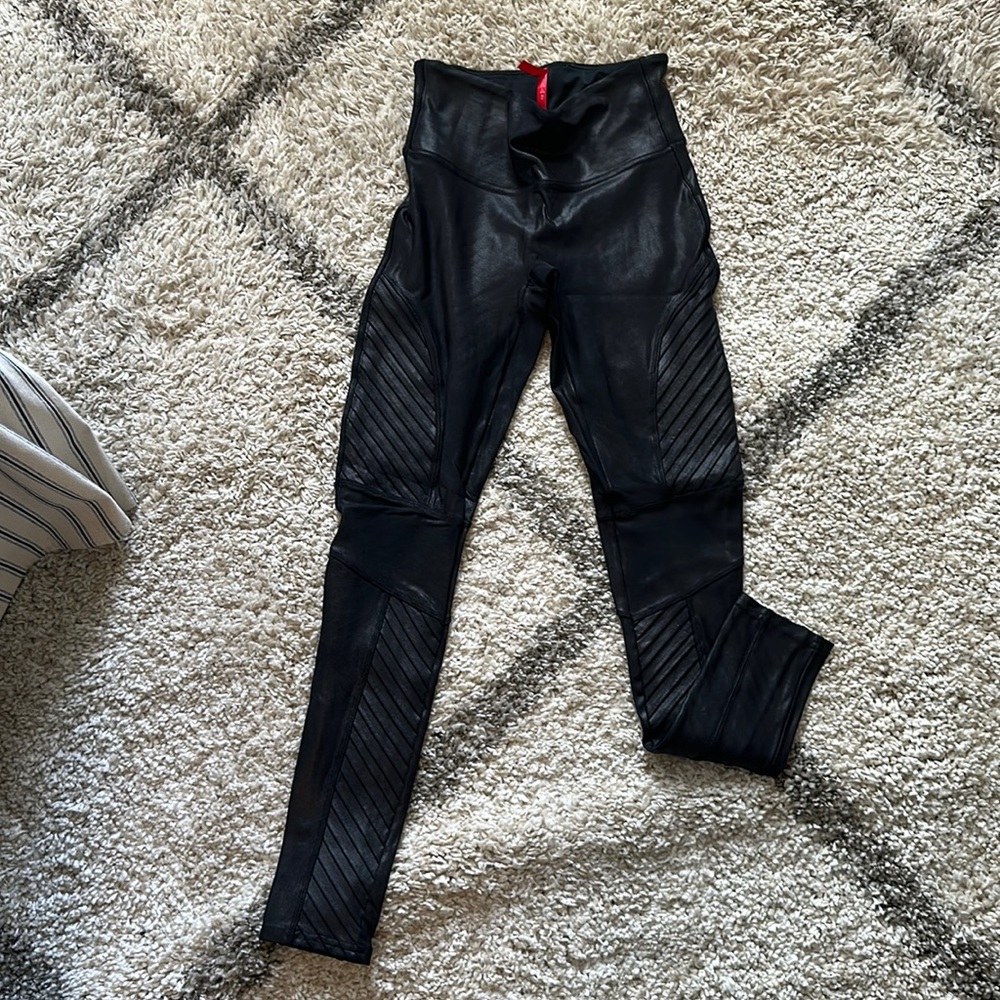 SPANX black faux leather motto leggings sz small